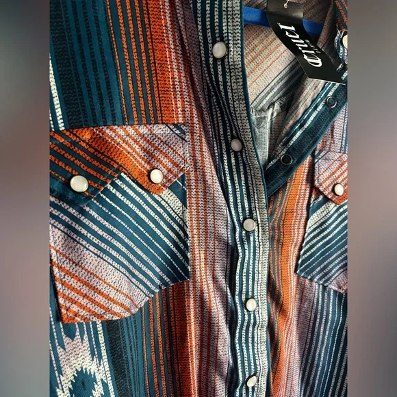 NWT Cruel denim Aztec pearl snap Western‎ Shirt women’s size small - Picture 4 of 12